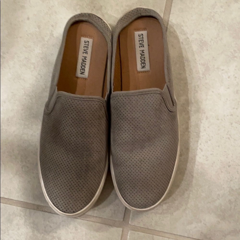 Steve Madden slip on shoes